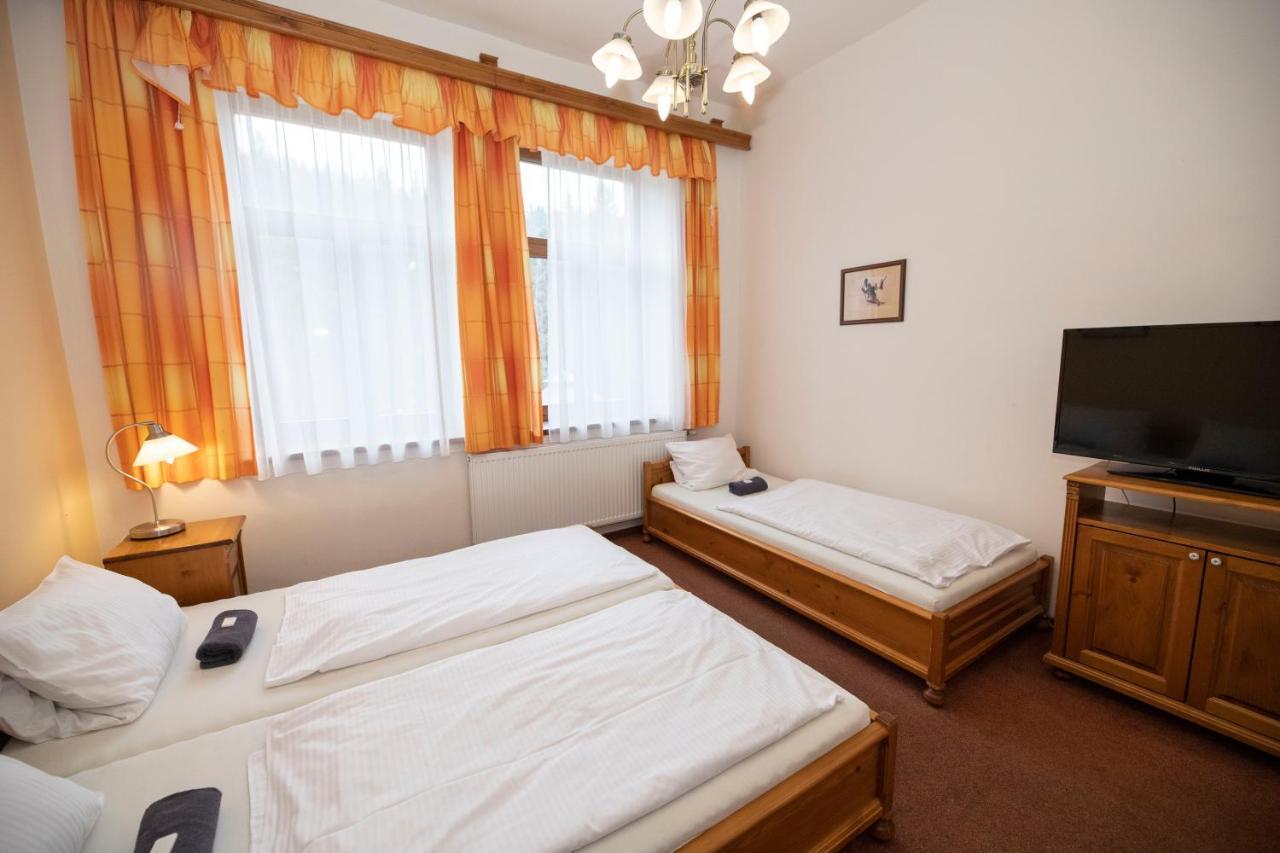 Penzion Adelka Janské Lázně Buitenkant foto