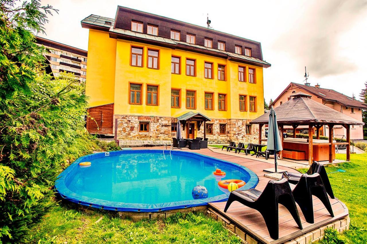 Penzion Adelka Janské Lázně Buitenkant foto